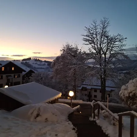 Apartmán Mit Pool Und Sauna *
