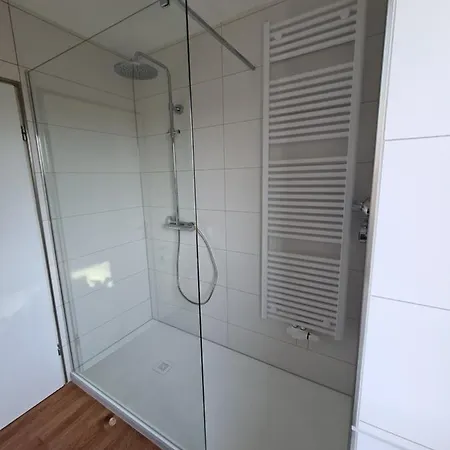 Mit Pool Und Sauna Apartment
